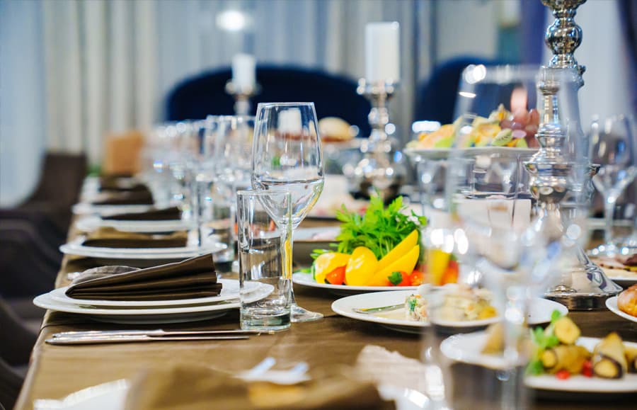 Atendemos banquetes de hasta 5.000 personas